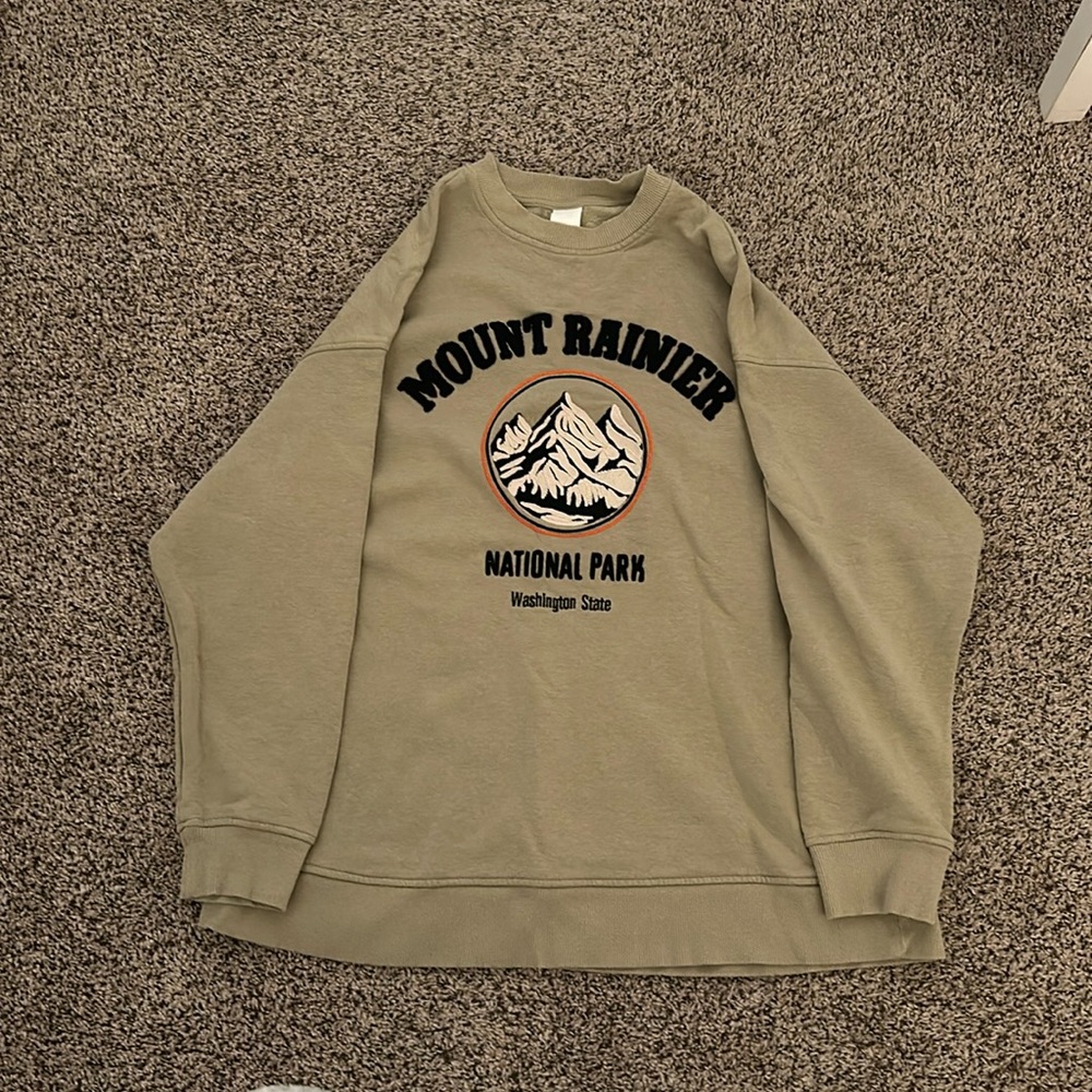h&m oversized crewneck!